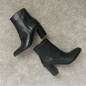 Dolce Vita Timone Bootie